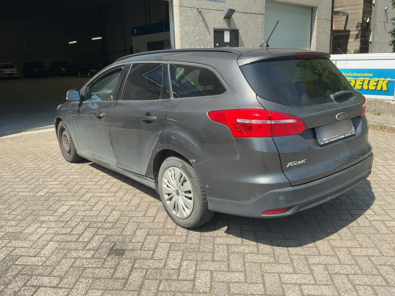 Ford Focus 1.5 TDCi Business 2018 – снимка 6
