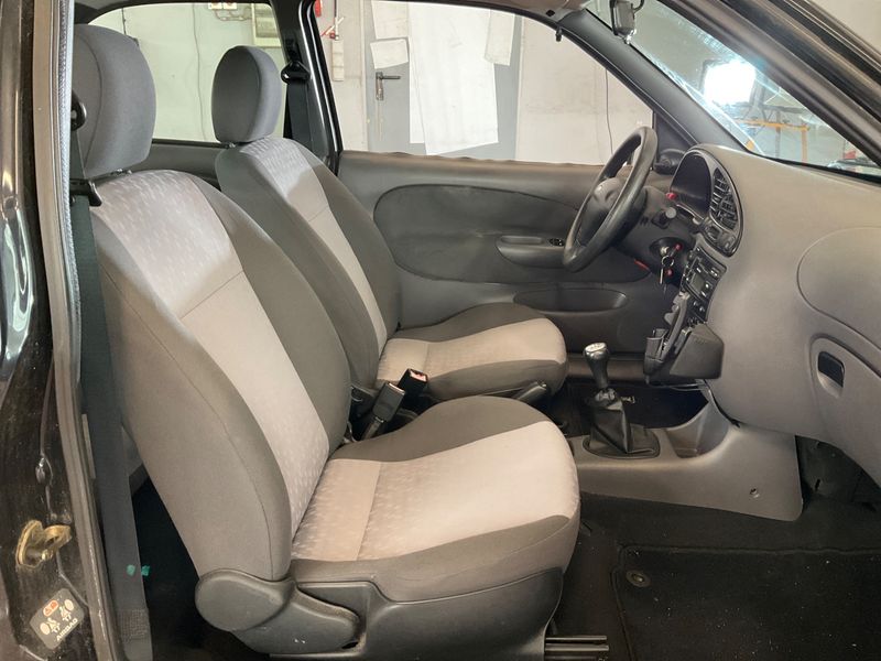 Ford Fiesta 1.3 Futura 2000 – снимка 3