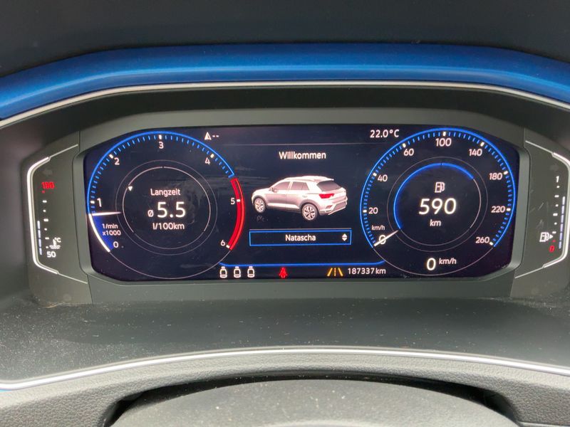 Volkswagen T-Roc 1.6 TDI Style 2018 – снимка 19