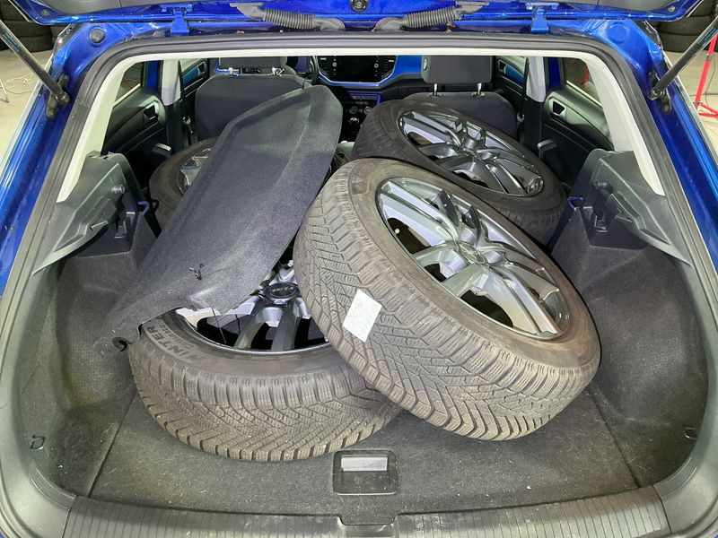 Volkswagen T-Roc 1.6 TDI Style 2018 – снимка 15