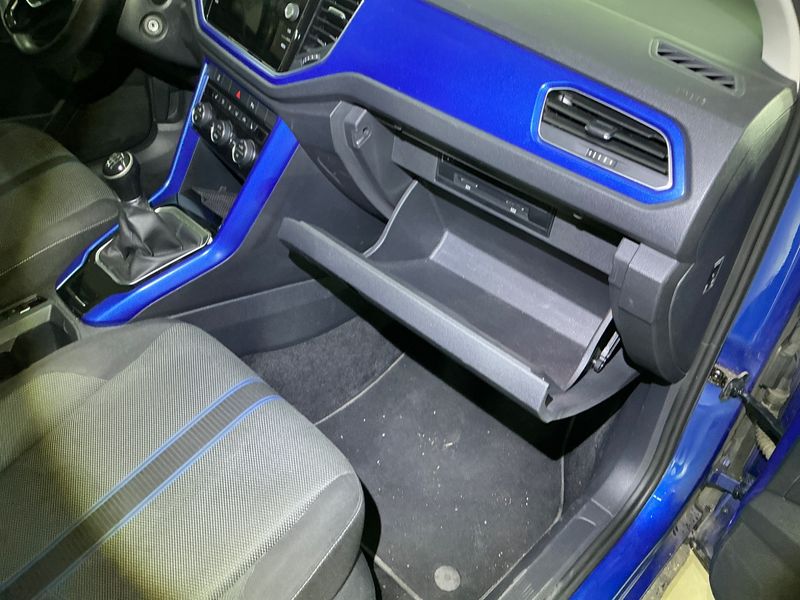 Volkswagen T-Roc 1.6 TDI Style 2018 – снимка 39