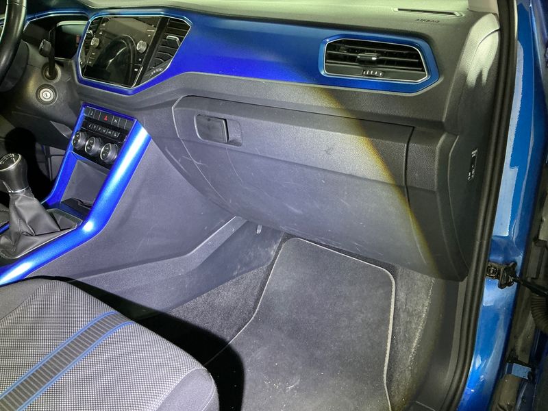 Volkswagen T-Roc 1.6 TDI Style 2018 – снимка 24
