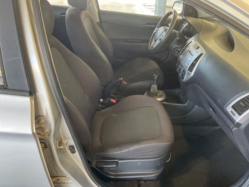 Hyundai i20 1.2 Classic 2010 – снимка 3