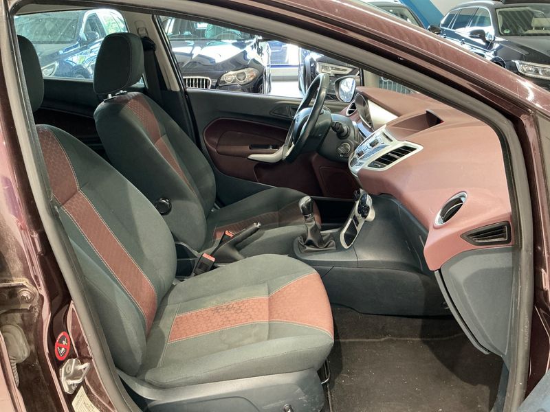 Ford Fiesta 1.25 Titanium 2011 – снимка 3
