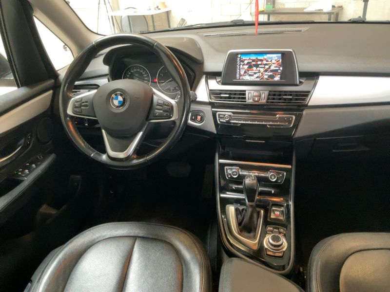 BMW 2er 220d Active Tourer Basis 2015 – снимка 17