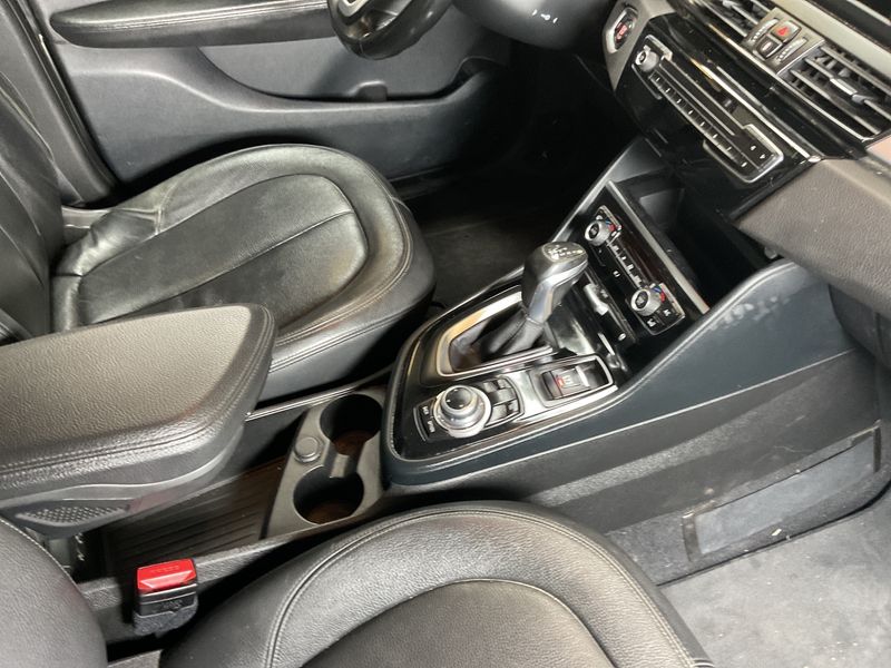BMW 2er 220d Active Tourer Basis 2015 – снимка 35