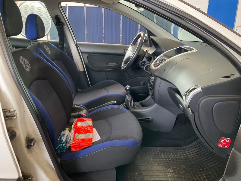 Peugeot 206+ 1.4 Generation 2012 – снимка 3