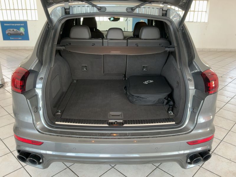 Porsche Cayenne S E-Hybrid 2016 – снимка 15