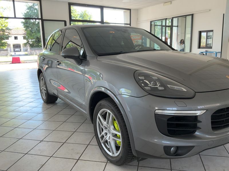 Porsche Cayenne S E-Hybrid 2016 – снимка 12