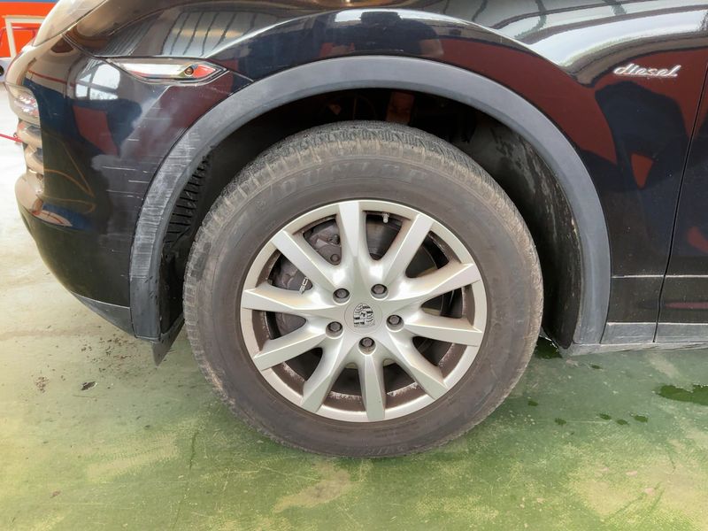 Porsche Cayenne Diesel Platinum Edition 2014 – снимка 3