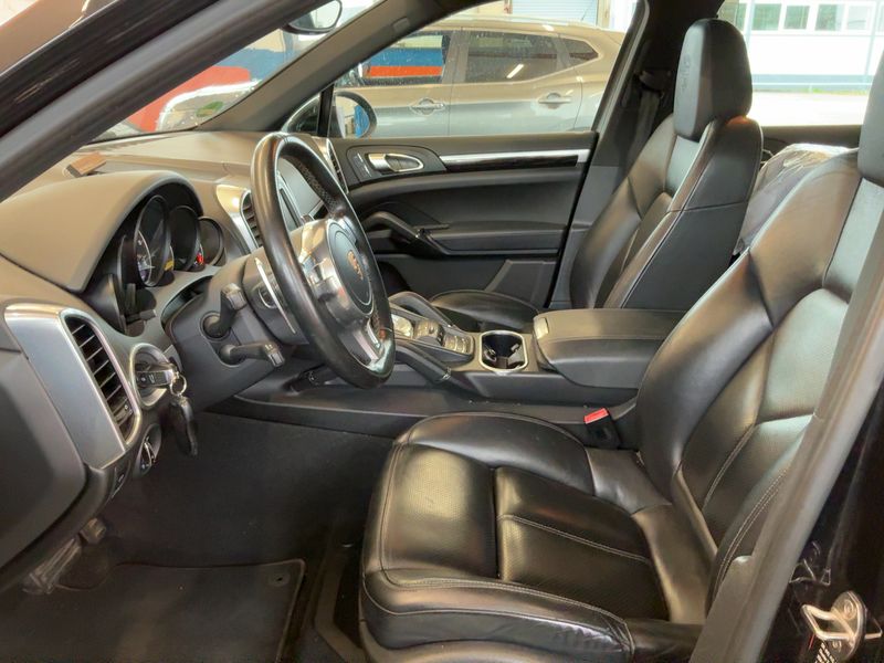 Porsche Cayenne Diesel Platinum Edition 2014 – снимка 17