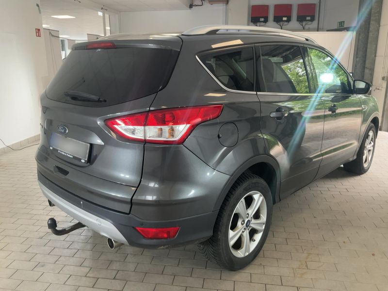 Ford Kuga 2.0 TDCi Titanium 2016 – снимка 8