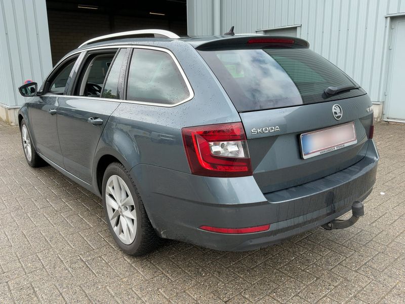 Skoda Octavia 1.5 TSI ACT Ambition 2019 – снимка 6