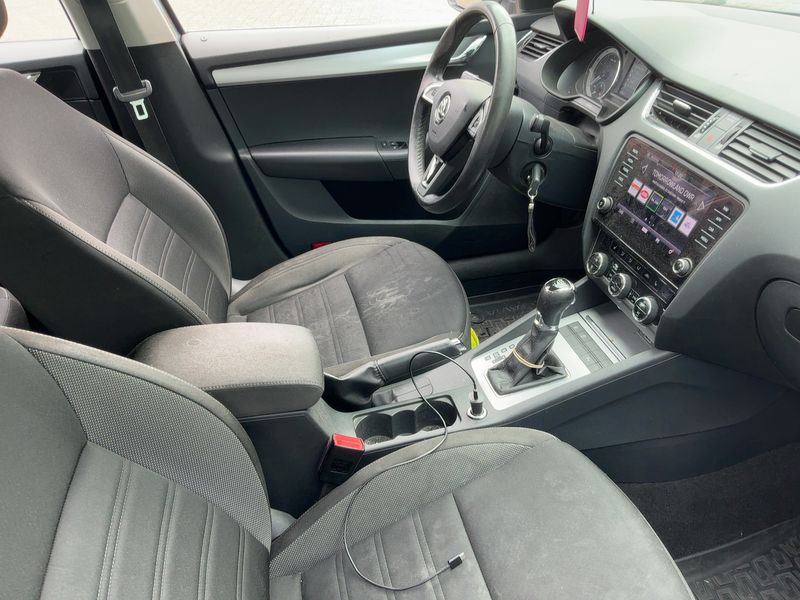 Skoda Octavia 1.5 TSI ACT Ambition 2019 – снимка 16