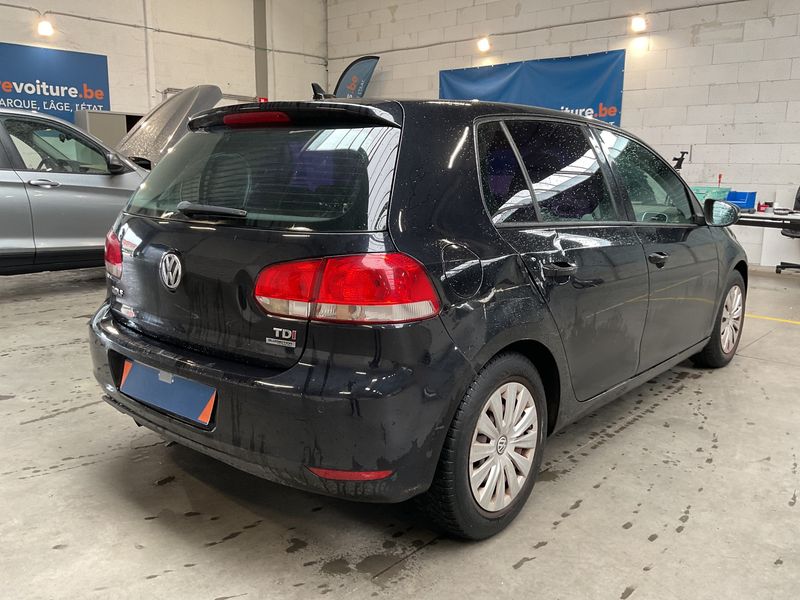 Volkswagen Golf VI 1.6 TDI Trendline BlueMotion Tech 2010 – снимка 2