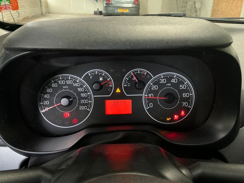 Fiat Grande Punto 1.2 Basis 2012 – снимка 4