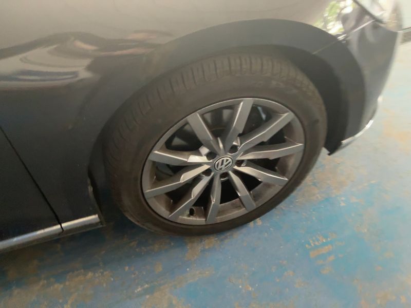 Volkswagen Passat 2.0 TDI Highline BlueMotion Tech 2015 – снимка 11