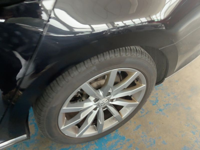 Volkswagen Passat 2.0 TDI Highline BlueMotion Tech 2015 – снимка 5