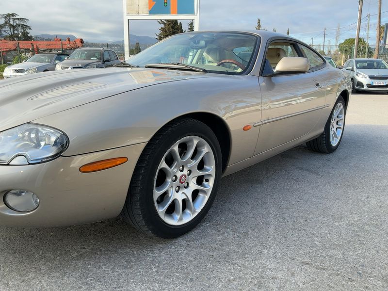 Jaguar XKR 4.0 V8 Silverstone 2001 – снимка 2