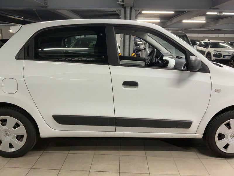 Renault Twingo 1.0 SCe Live 2015 – снимка 10