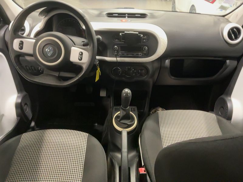 Renault Twingo 1.0 SCe Live 2015 – снимка 17