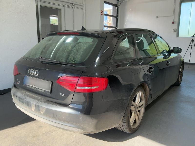 Audi A4 2.0 TDI S line Sportpaket plus 2015 – снимка на щета