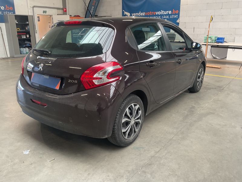 Peugeot 208 1.2 PureTech Style 2013 – снимка 2