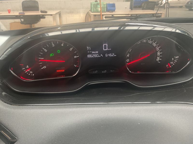Peugeot 208 1.2 PureTech Style 2013 – снимка 4