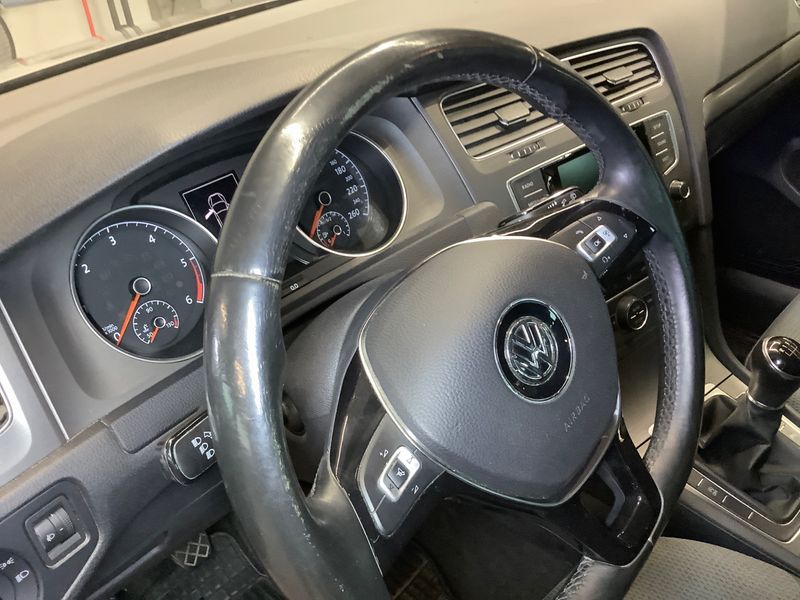Volkswagen Golf VII 1.6 TDI Comfortline BlueMotion Tech 2012 – снимка 27