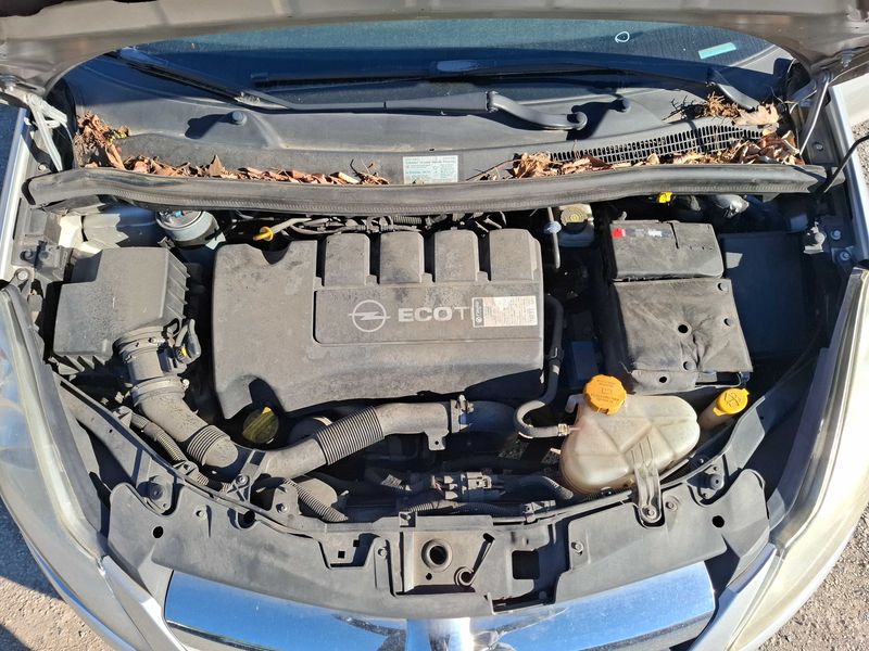Opel Corsa 1.3 CDTI Edition 2008 – снимка 8