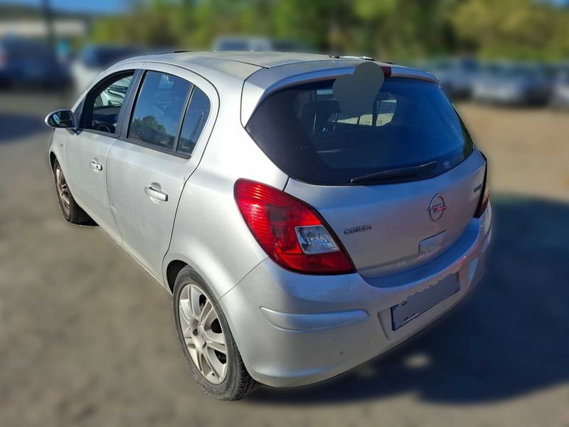 Opel Corsa 1.3 CDTI Edition 2008 – снимка 3
