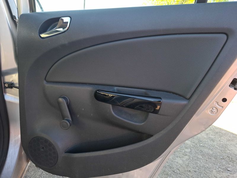 Opel Corsa 1.3 CDTI Edition 2008 – снимка 65