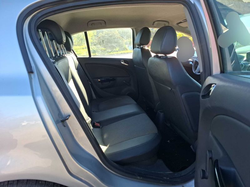 Opel Corsa 1.3 CDTI Edition 2008 – снимка 13