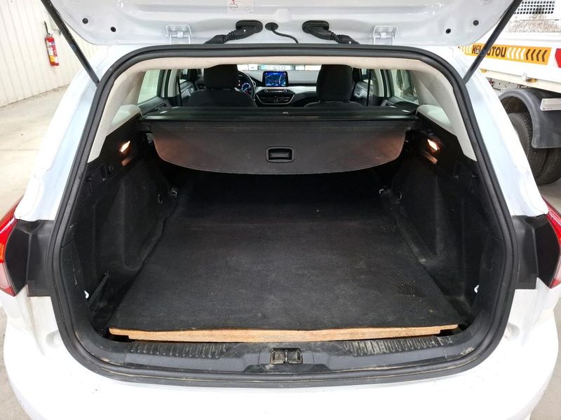 Ford Focus 1.5 TDCi EcoBlue Trend 2021 – снимка 9