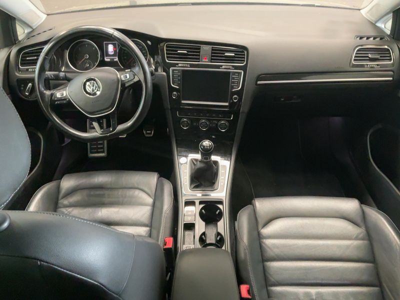 Volkswagen Golf VII 2.0 TDI Carat 4Motion BlueMotion Tech 2015 – снимка 18