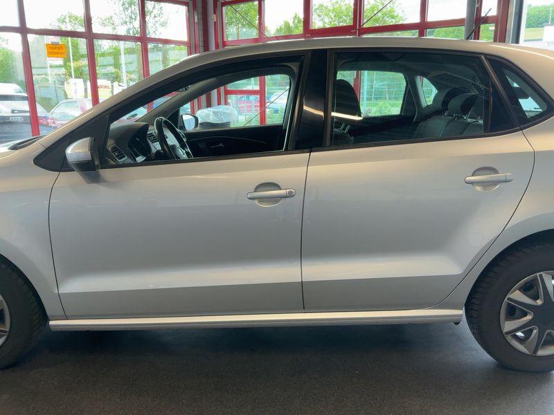 Volkswagen Polo 1.2 TSI Comfortline BlueMotion Tech 2015 – снимка 4