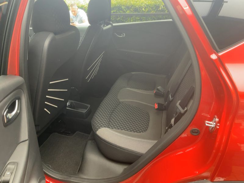 Renault Captur 0.9 Energy Intens 2018 – снимка 19