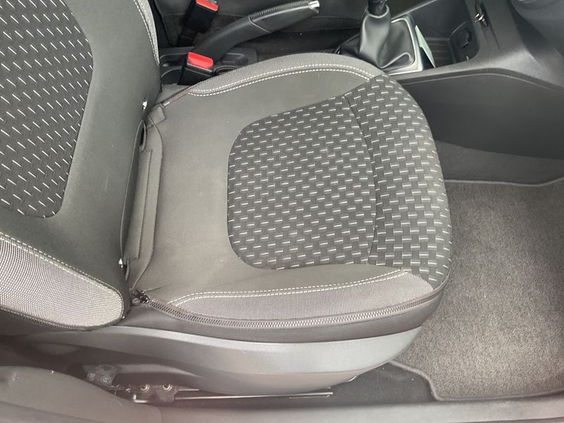 Renault Captur 0.9 Energy Intens 2018 – снимка 21