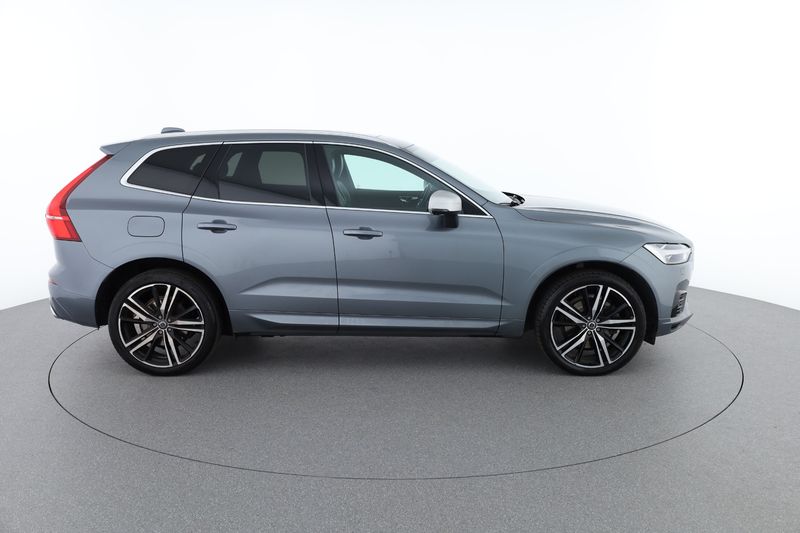 Volvo XC60 2.0 T8 Plug-in Hybrid R-Design AWD 2018 – снимка 10