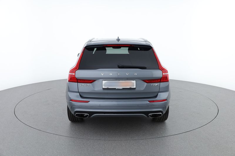 Volvo XC60 2.0 T8 Plug-in Hybrid R-Design AWD 2018 – снимка 7