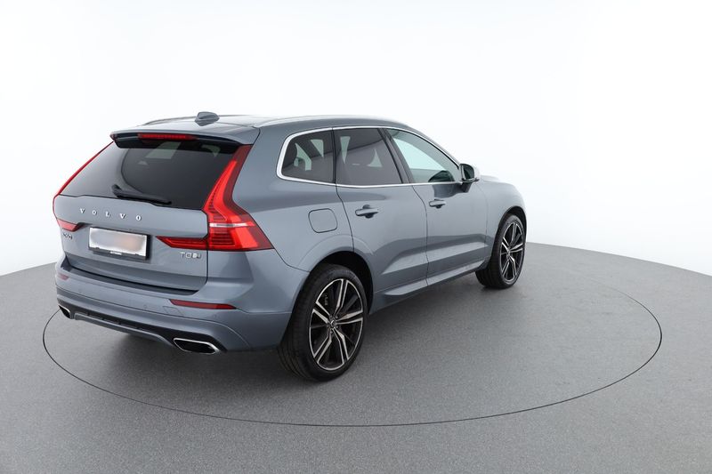 Volvo XC60 2.0 T8 Plug-in Hybrid R-Design AWD 2018 – снимка 8