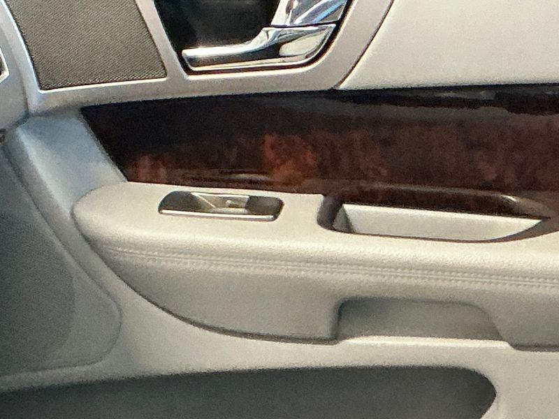Jaguar XF 3.0 D V6 Luxury 2011 – снимка 23