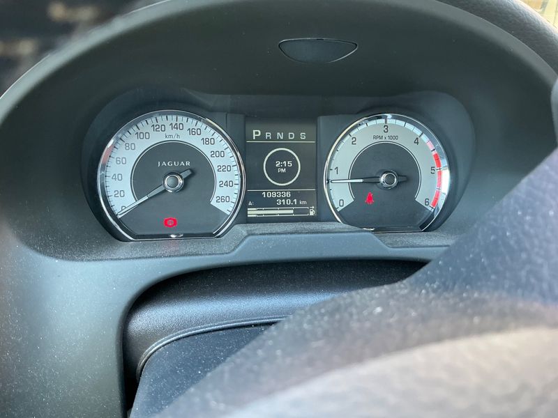 Jaguar XF 3.0 D V6 Luxury 2011 – снимка 19