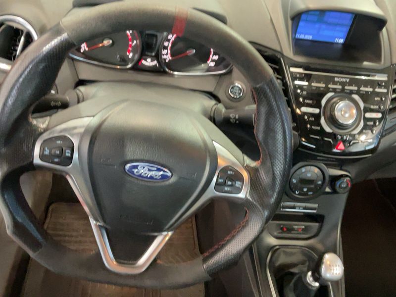 Ford Fiesta 1.6 EcoBoost ST 2017 – снимка 17