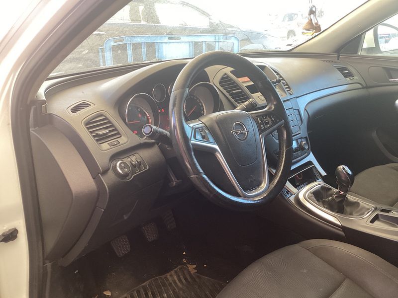 Opel Insignia 2.0 CDTI Edition 2009 – снимка 24