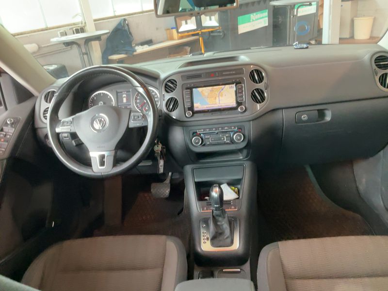 Volkswagen Tiguan 2.0 TDI Track & Style 4Motion BlueMotion Tech 2012 – снимка 17