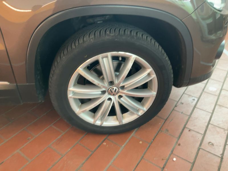 Volkswagen Tiguan 2.0 TDI Track & Style 4Motion BlueMotion Tech 2012 – снимка 11