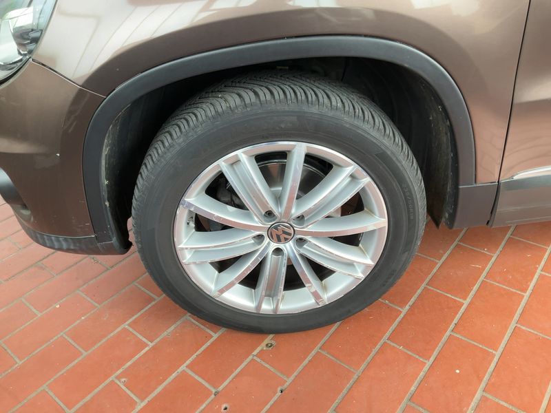 Volkswagen Tiguan 2.0 TDI Track & Style 4Motion BlueMotion Tech 2012 – снимка 3