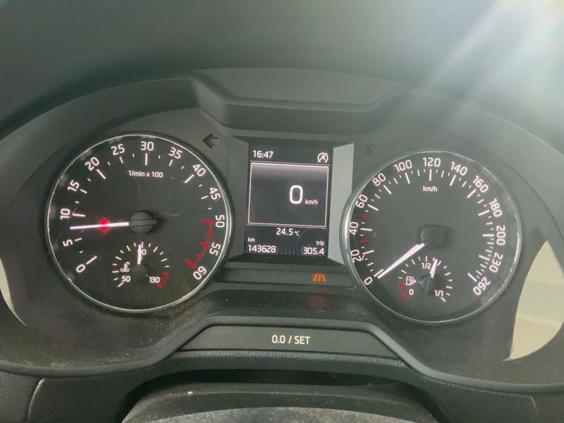 Skoda Octavia 1.6 TDI Elegance 4x4 2014 – снимка 19