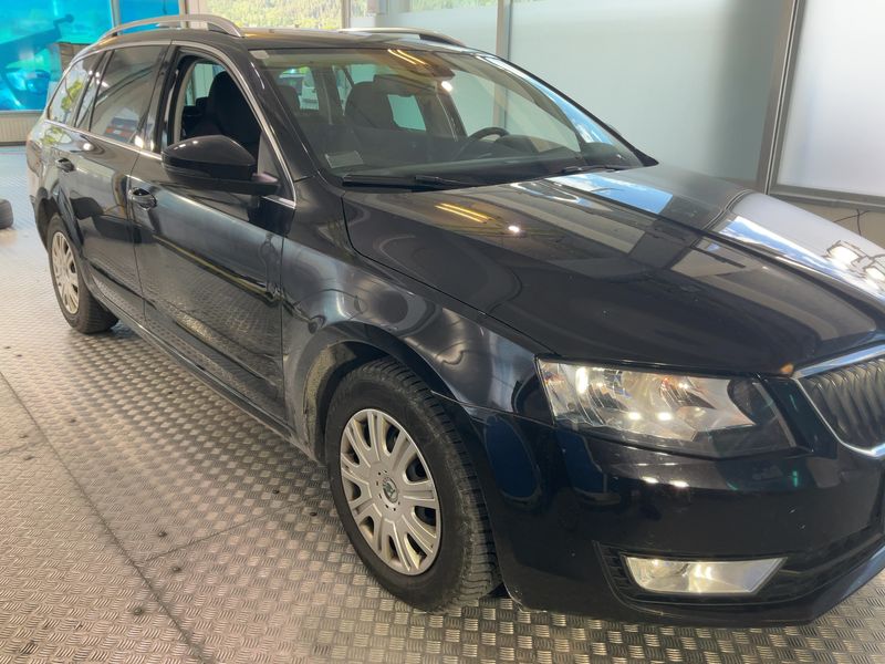Skoda Octavia 1.6 TDI Elegance 4x4 2014 – снимка 12